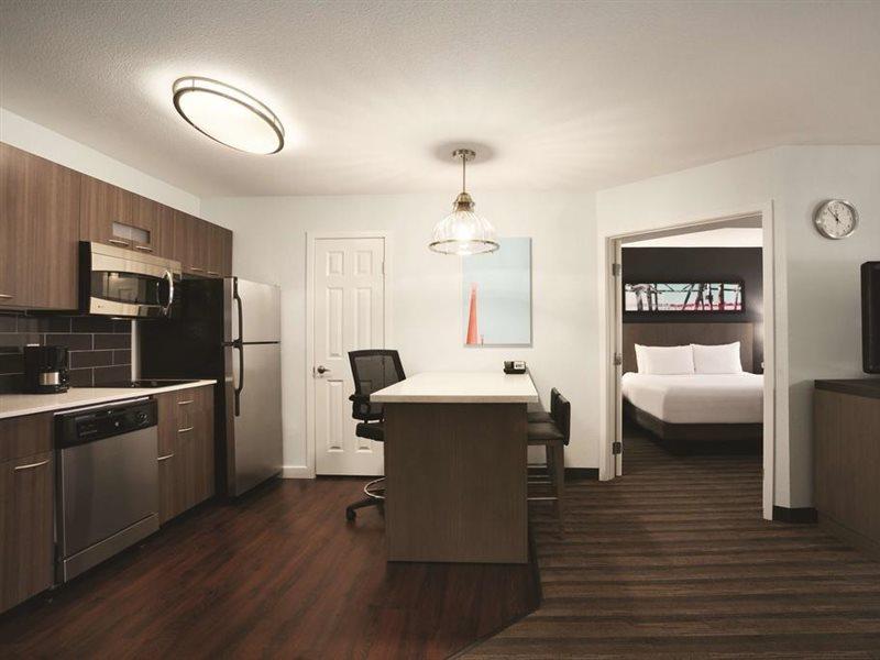 Отель Hyatt House Плезант-Хилл Экстерьер фото