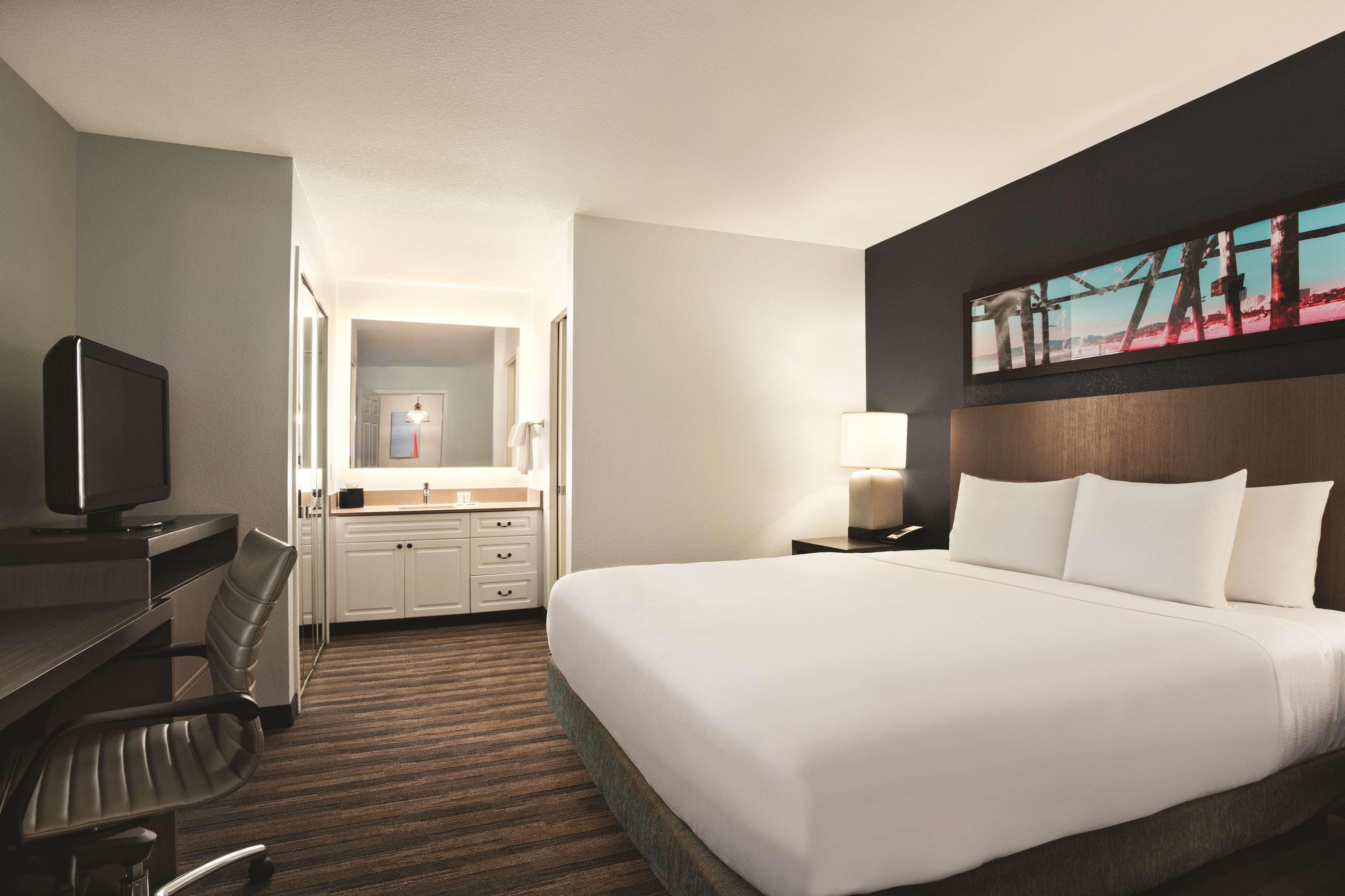 Отель Hyatt House Плезант-Хилл Экстерьер фото